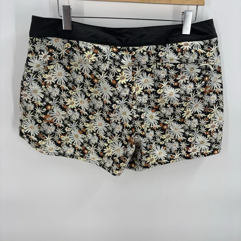 Patagonia Women's Wavefarer® Boardshorts - 5